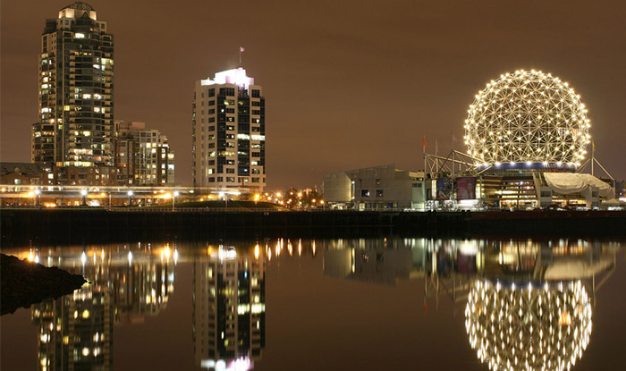 Dubai property drop nearly in 2015